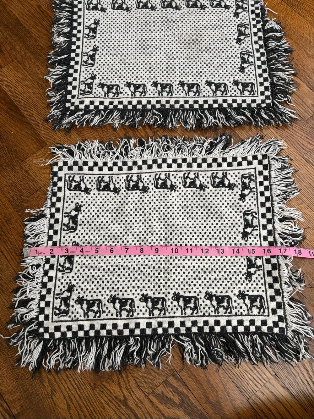 Set Of 2 Black And White Country Cow Reversible Woven Frayed Kitchen Placemats